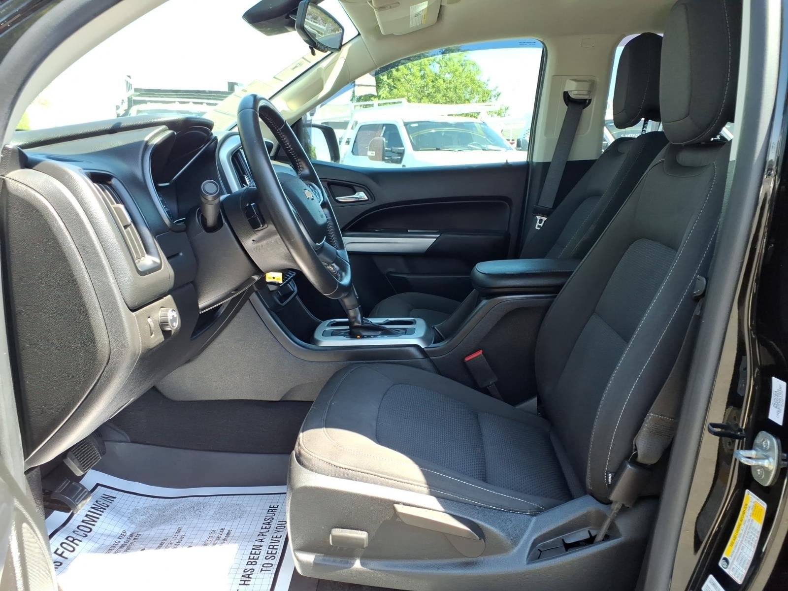 Used 2020 Chevrolet Colorado LT w/ Safety Package RWD image 22