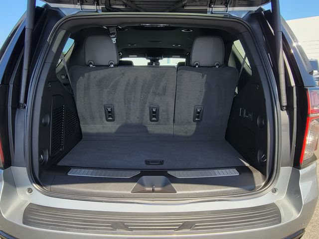 Used 2024 Chevrolet Tahoe Z71 w/ Luxury Package AWD/4WD image 9