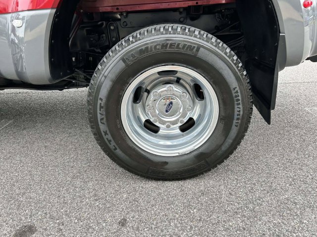 Certified 2022 Ford F350 Lariat AWD/4WD image 3