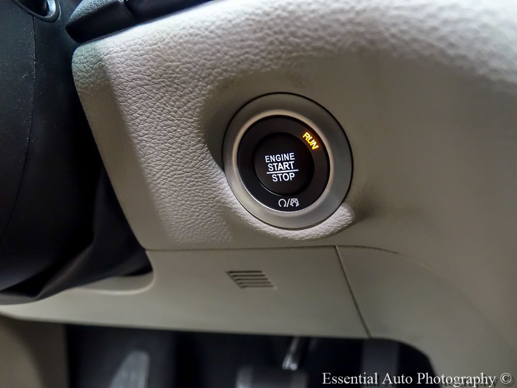 Used 2022 Chrysler Pacifica Touring-L FWD image 15
