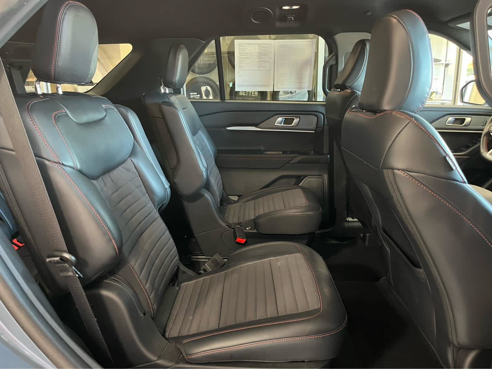 Certified 2025 Ford Explorer ST-Line AWD/4WD image 30