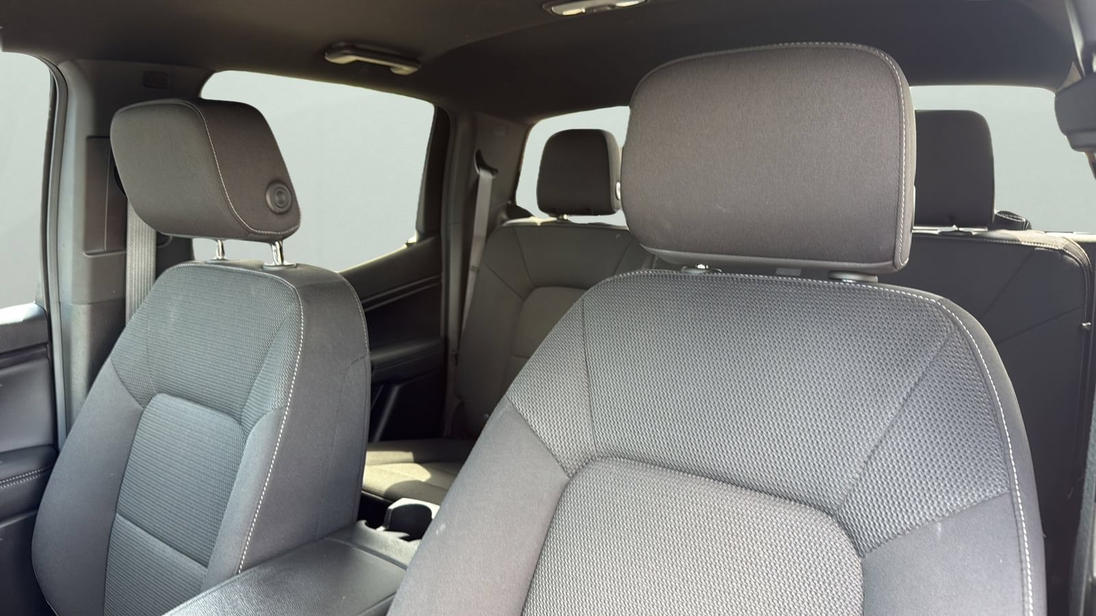 Used 2023 Chevrolet Colorado LT w/ LT Convenience Package RWD image 9