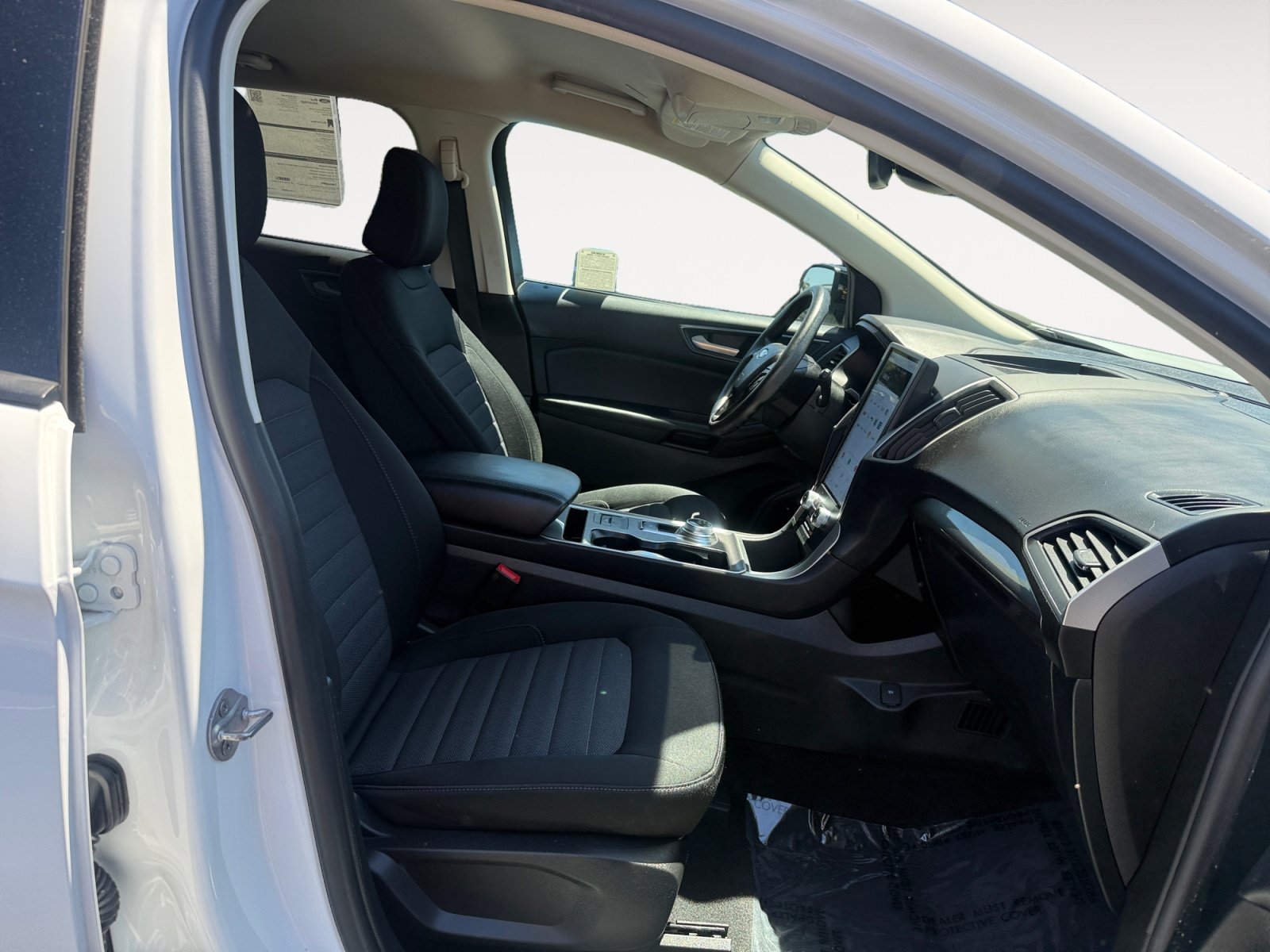 Certified 2023 Ford Edge SE w/ Black Appearance Package AWD/4WD image 19