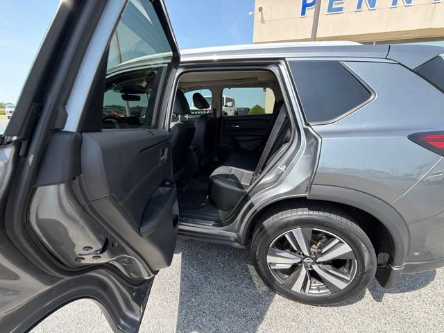 Used 2024 Nissan Rogue SL w/ SL Premium Package FWD image 14
