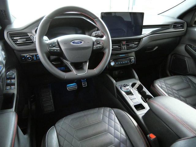 Certified 2024 Ford Escape ST-Line Elite w/ Premium Technology Package AWD/4WD image 4
