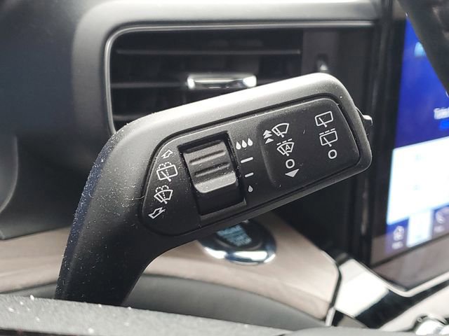 Certified 2023 Ford Explorer Platinum w/ Technology Package image 12