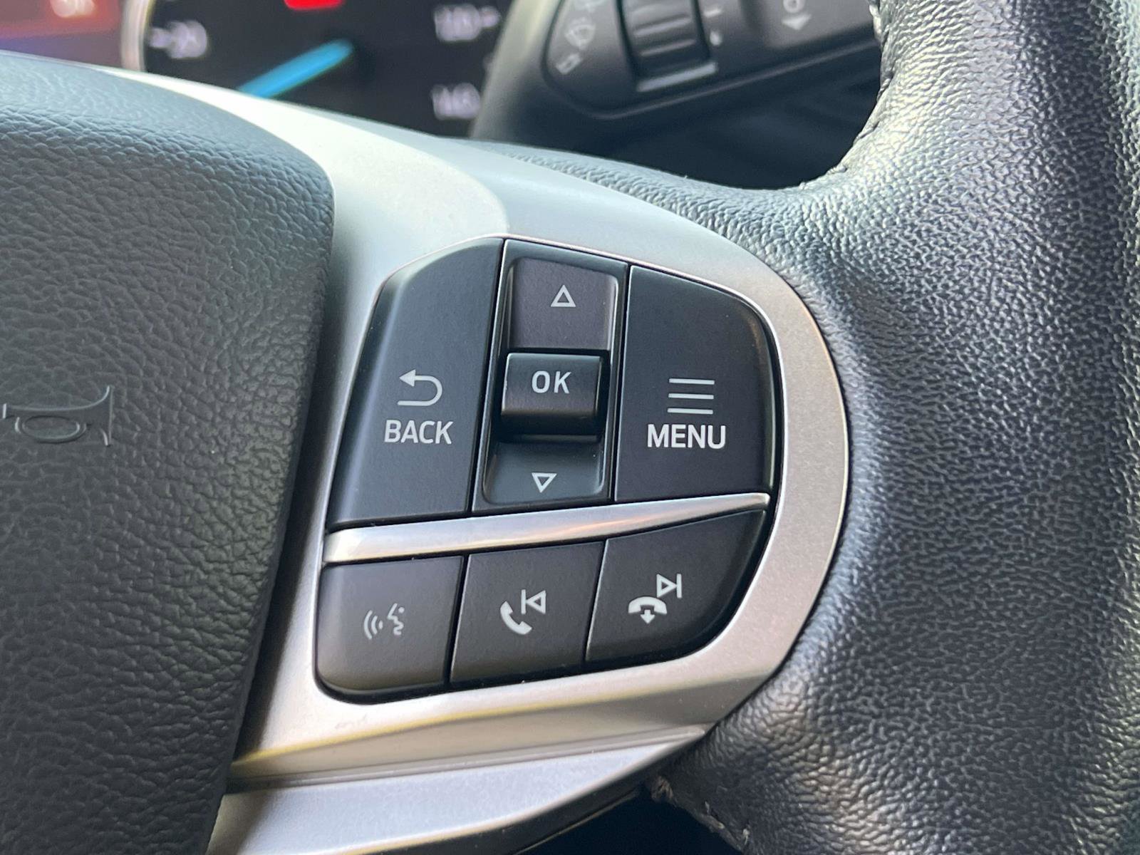 Certified 2022 Ford Explorer XLT image 21