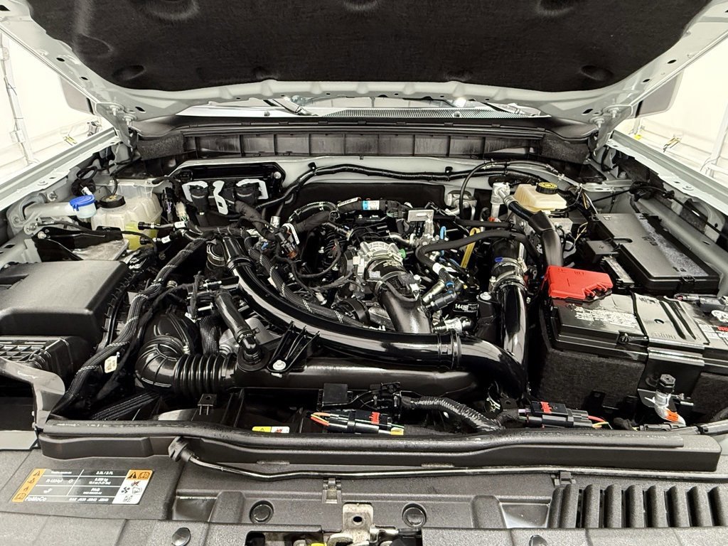 Certified 2024 Ford Bronco Black Diamond image 9