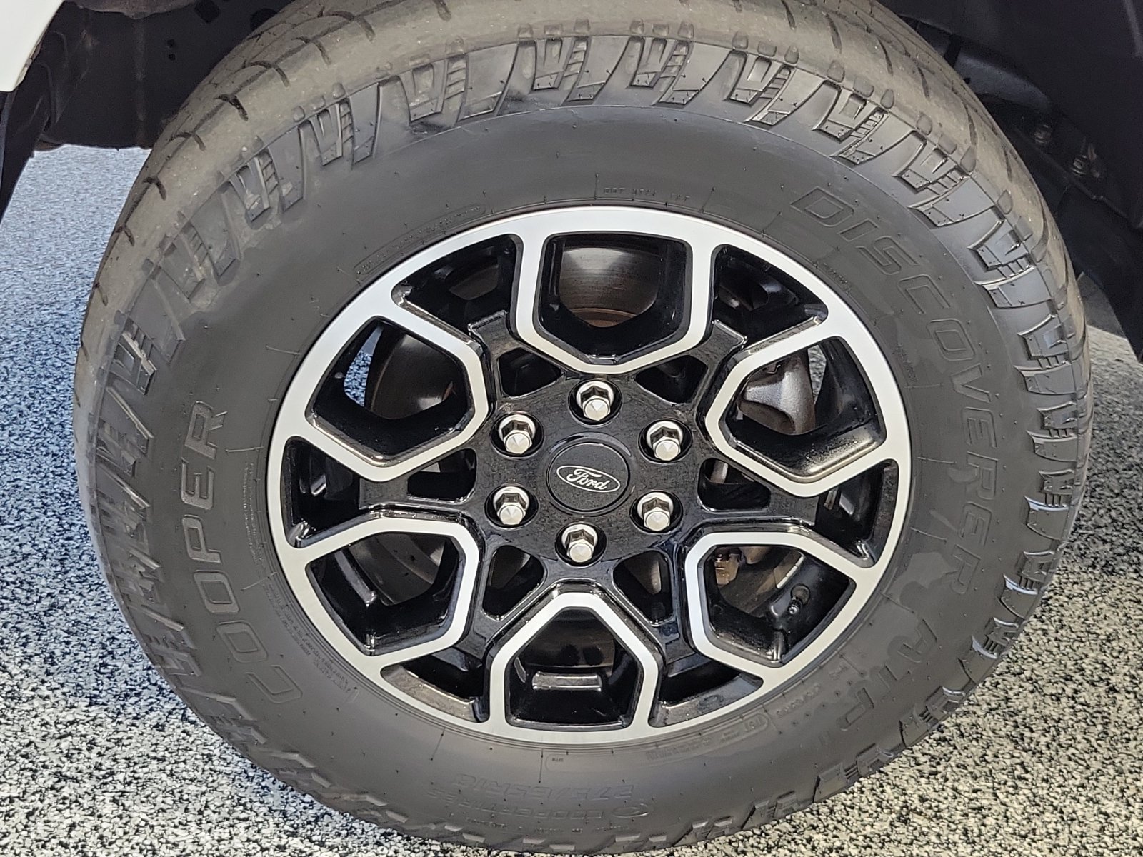 Certified 2022 Ford F150 XL w/ STX Appearance Package AWD/4WD image 5