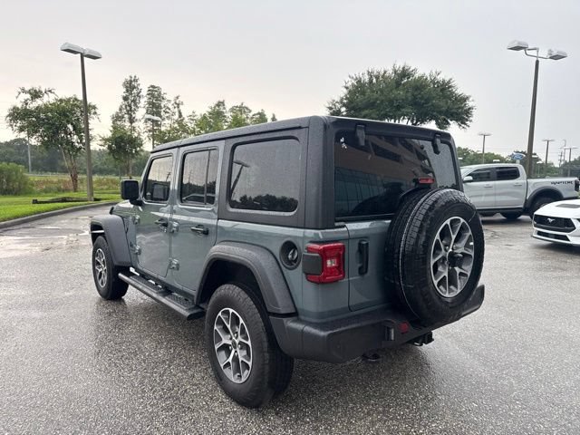 Used 2025 Jeep Wrangler Unlimited Sport AWD/4WD image 4