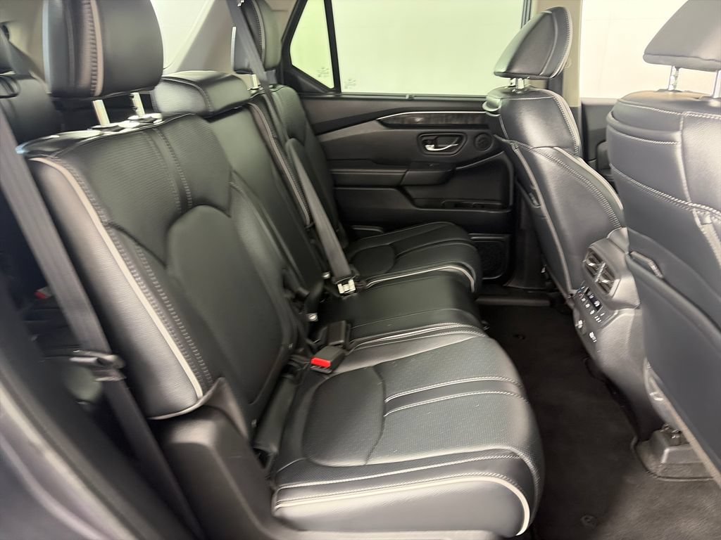 Used 2023 Honda Pilot Elite image 29