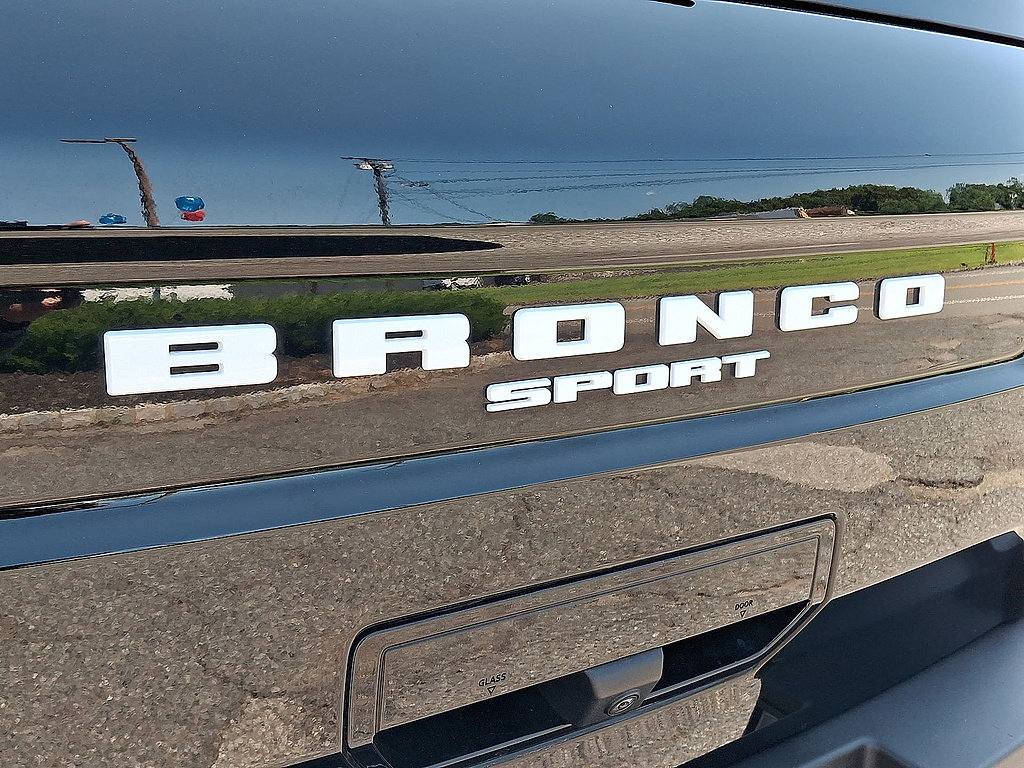 Certified 2023 Ford Bronco Sport Outer Banks w/ Tech Package AWD/4WD image 30