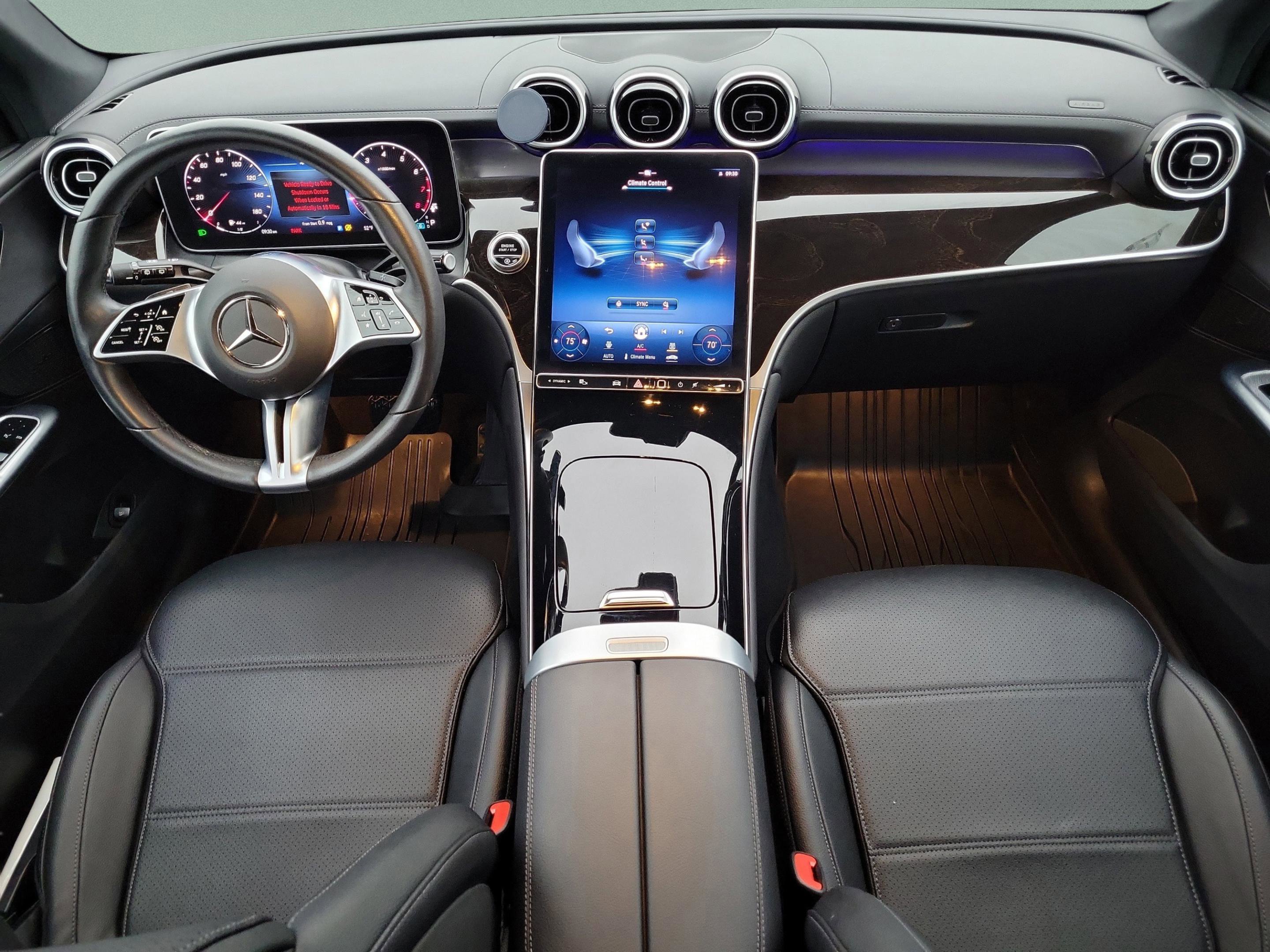 Used 2023 Mercedes-Benz GLC 300 GLC 300 image 9