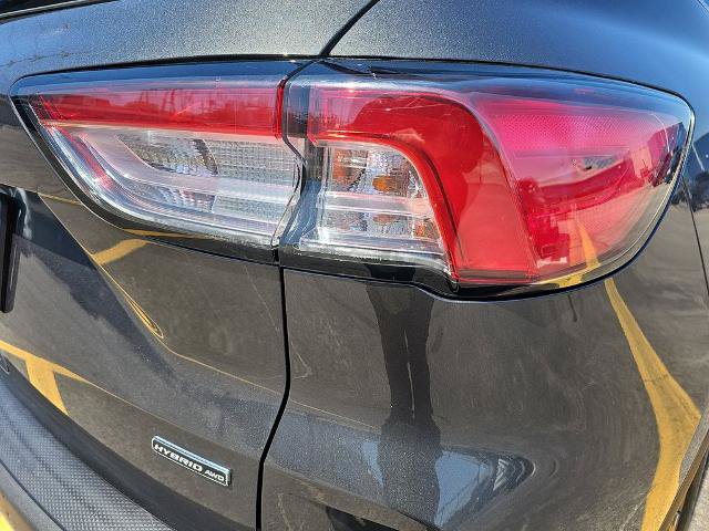 Certified 2020 Ford Escape Titanium AWD/4WD image 34