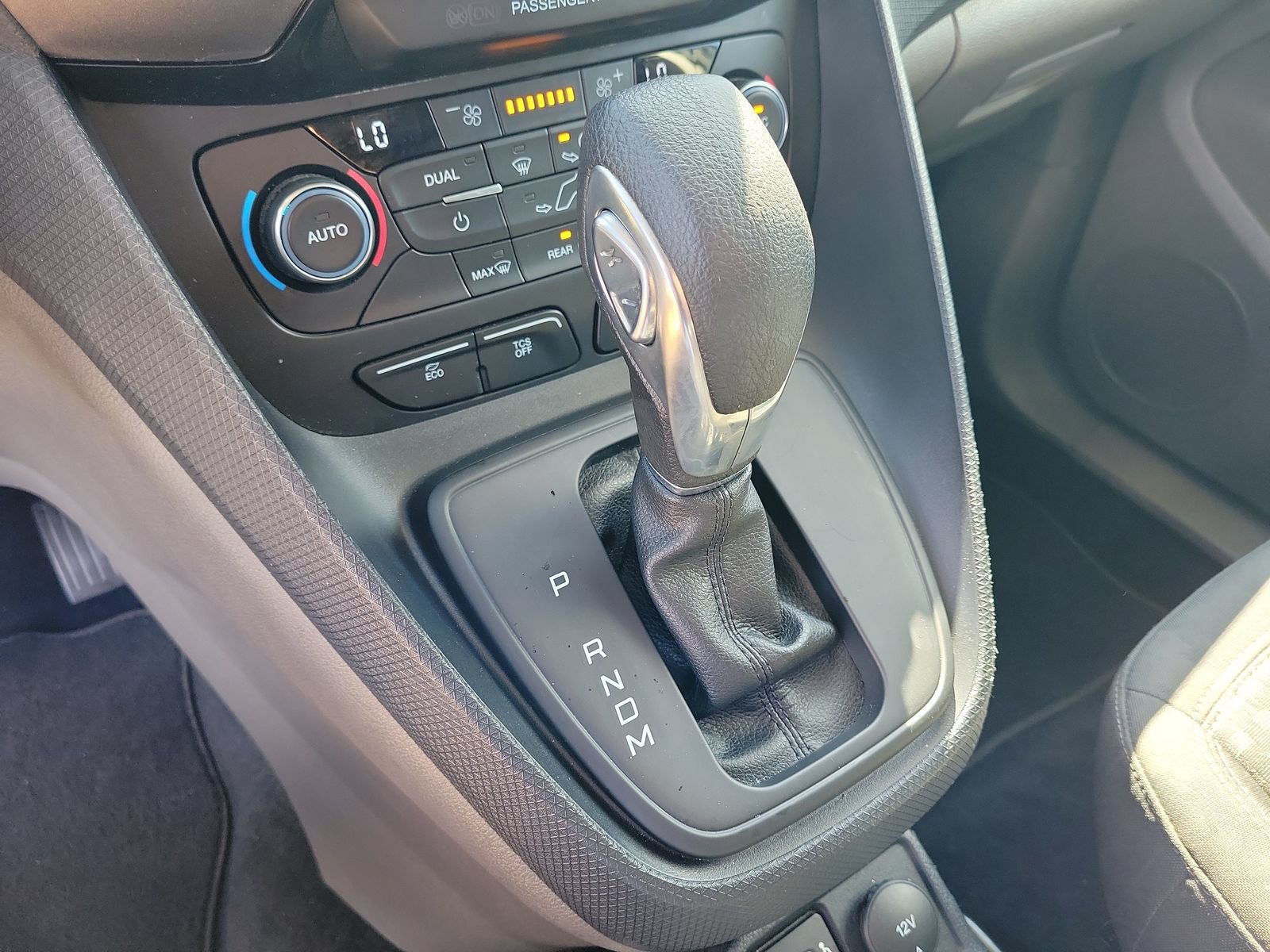 Certified 2021 Ford Transit Connect XLT FWD image 17