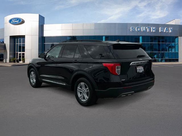 Certified 2023 Ford Explorer XLT w/ Equipment Group 202A RWD image 3