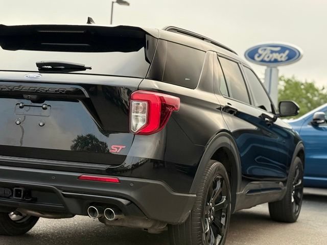 Certified 2023 Ford Explorer ST w/ Technology Package AWD/4WD image 36