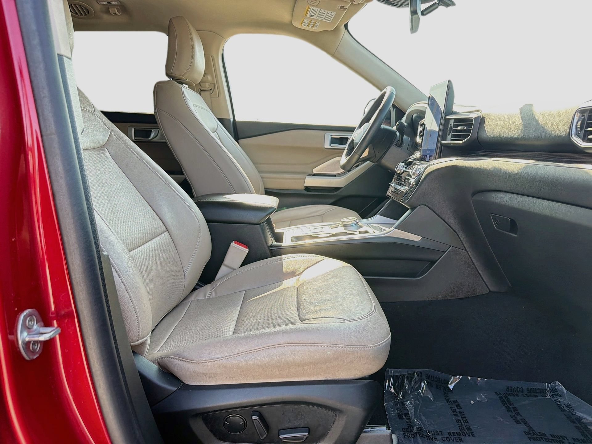 Certified 2023 Ford Explorer Limited w/ Limited Technology Package RWD image 35