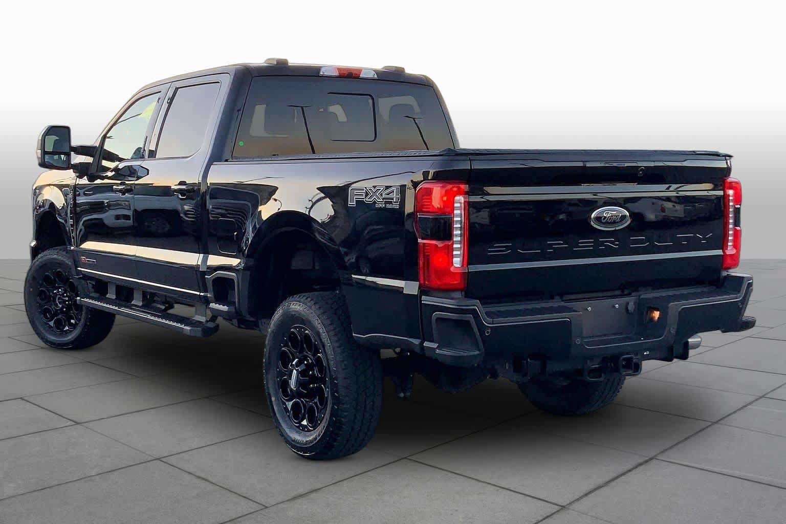 Certified 2024 Ford F250 Lariat w/ Lariat Ultimate Package AWD/4WD image 11