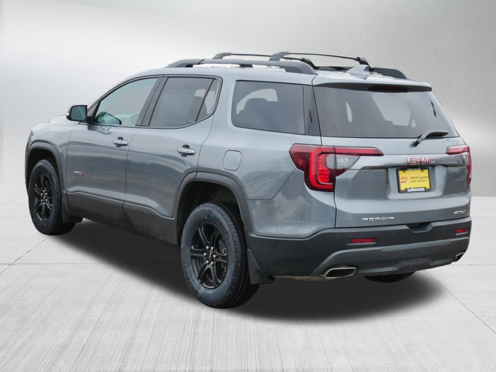 Used 2022 GMC Acadia AT4 w/ Trailering Package image 3
