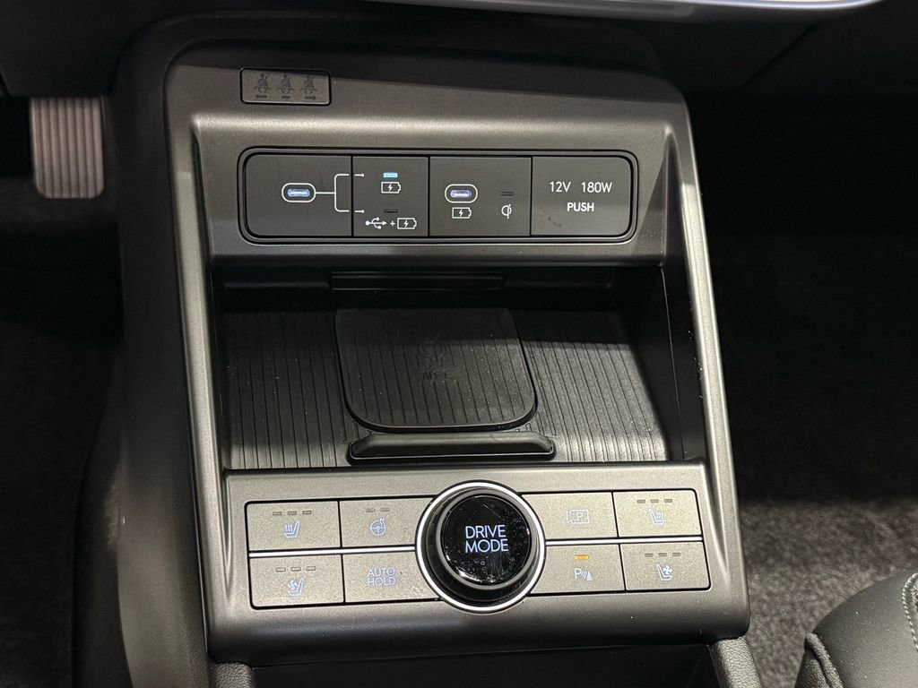 Used 2024 Hyundai Kona Limited image 17
