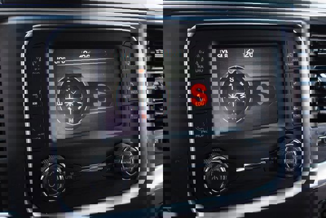 Used 2024 RAM 1500 Classic SLT image 28