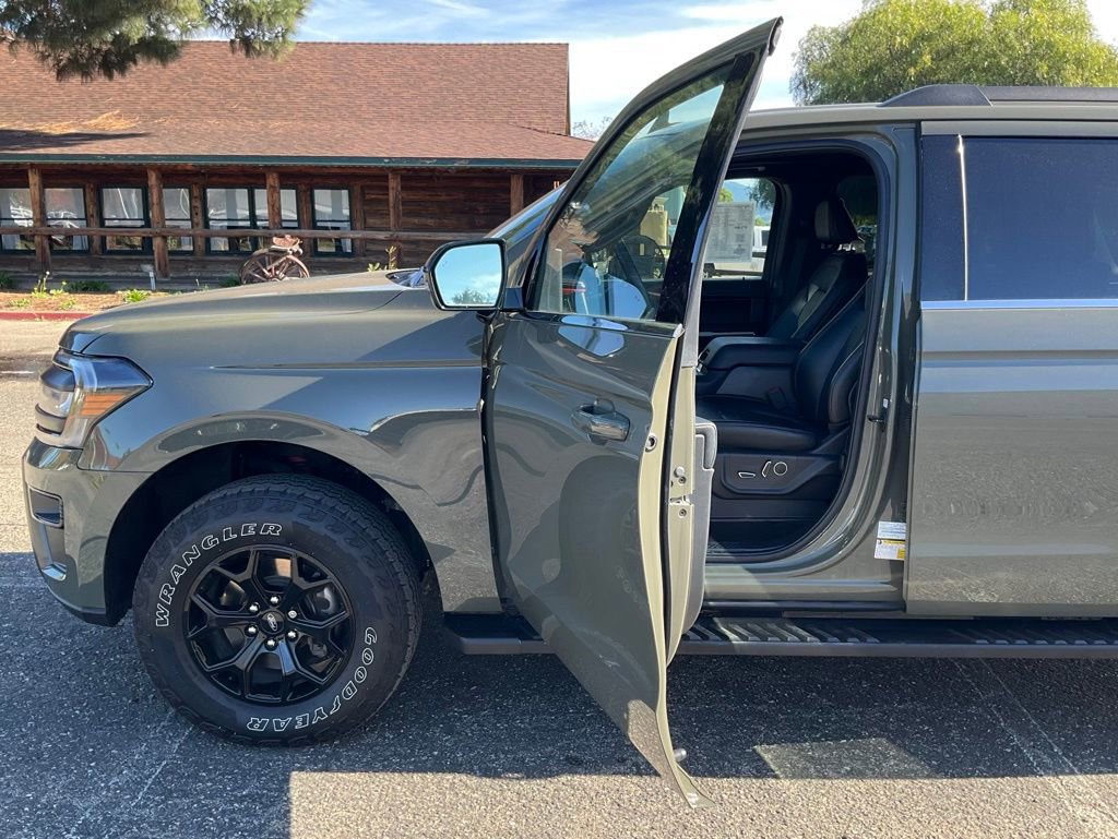 Certified 2024 Ford Expedition Timberline image 64