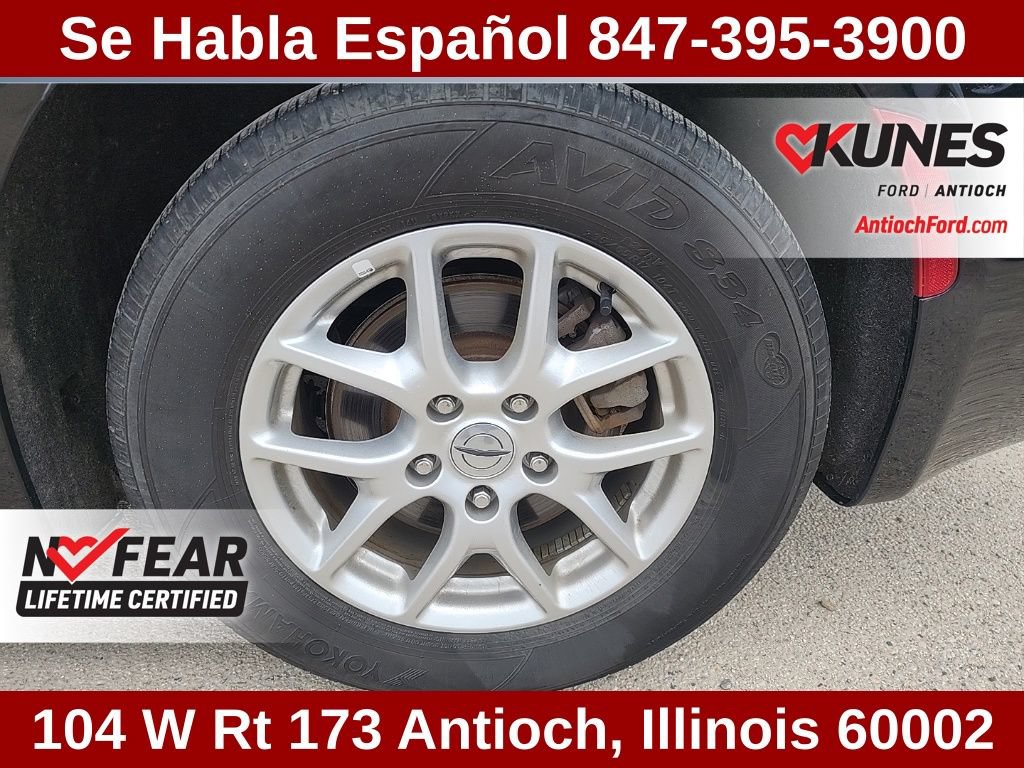Used 2025 Chrysler Pacifica Select FWD image 19