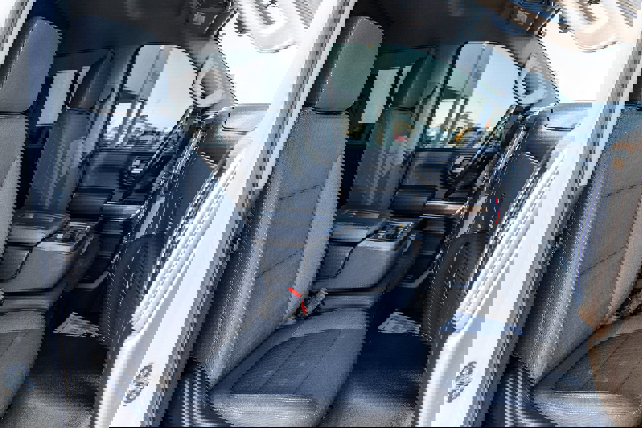 Used 2022 Chevrolet Silverado 2500 LT w/ Convenience Package image 14