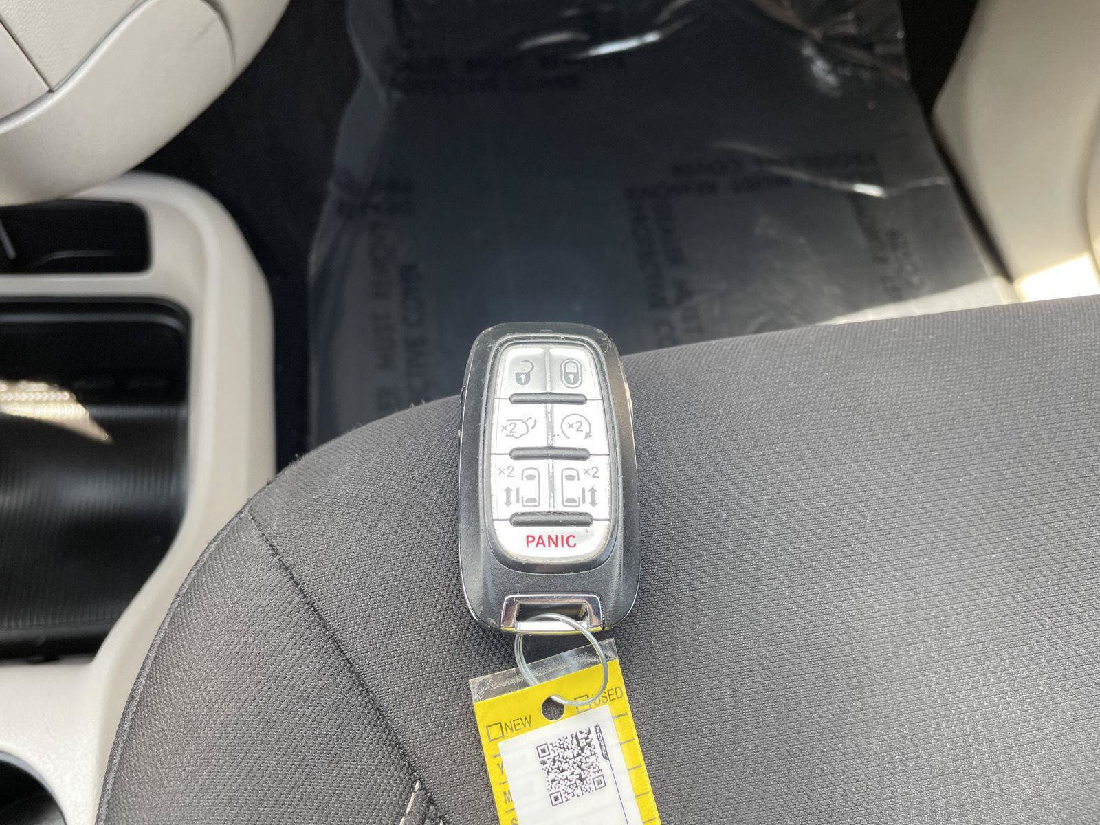 Used 2022 Chrysler Voyager LX FWD image 37