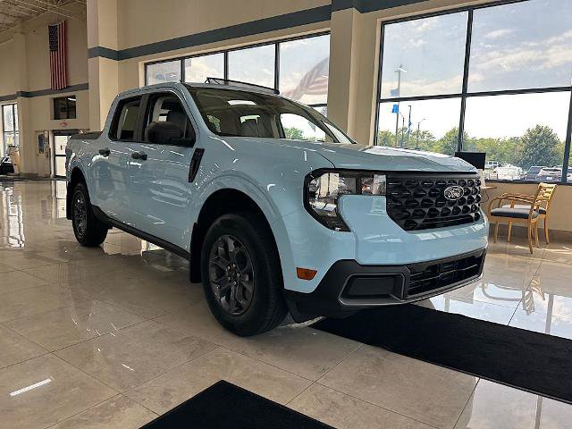Certified 2026 Ford Maverick XLT FWD image 2