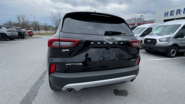Certified 2023 Ford Escape Active AWD/4WD image 3