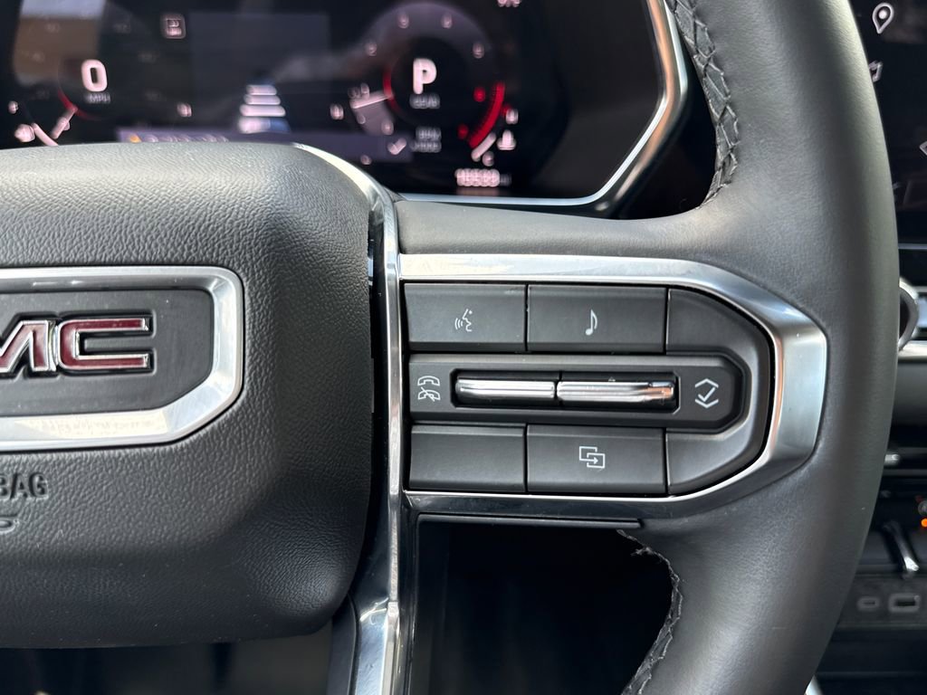 Used 2024 GMC Canyon Elevation w/ Elevation Premium Package RWD image 16