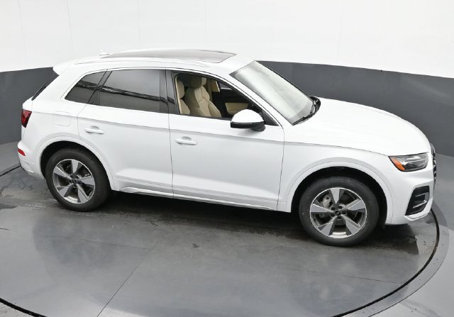 Used 2025 Audi Q5 2.0T Premium Plus w/ Premium Plus Package AWD/4WD image 41