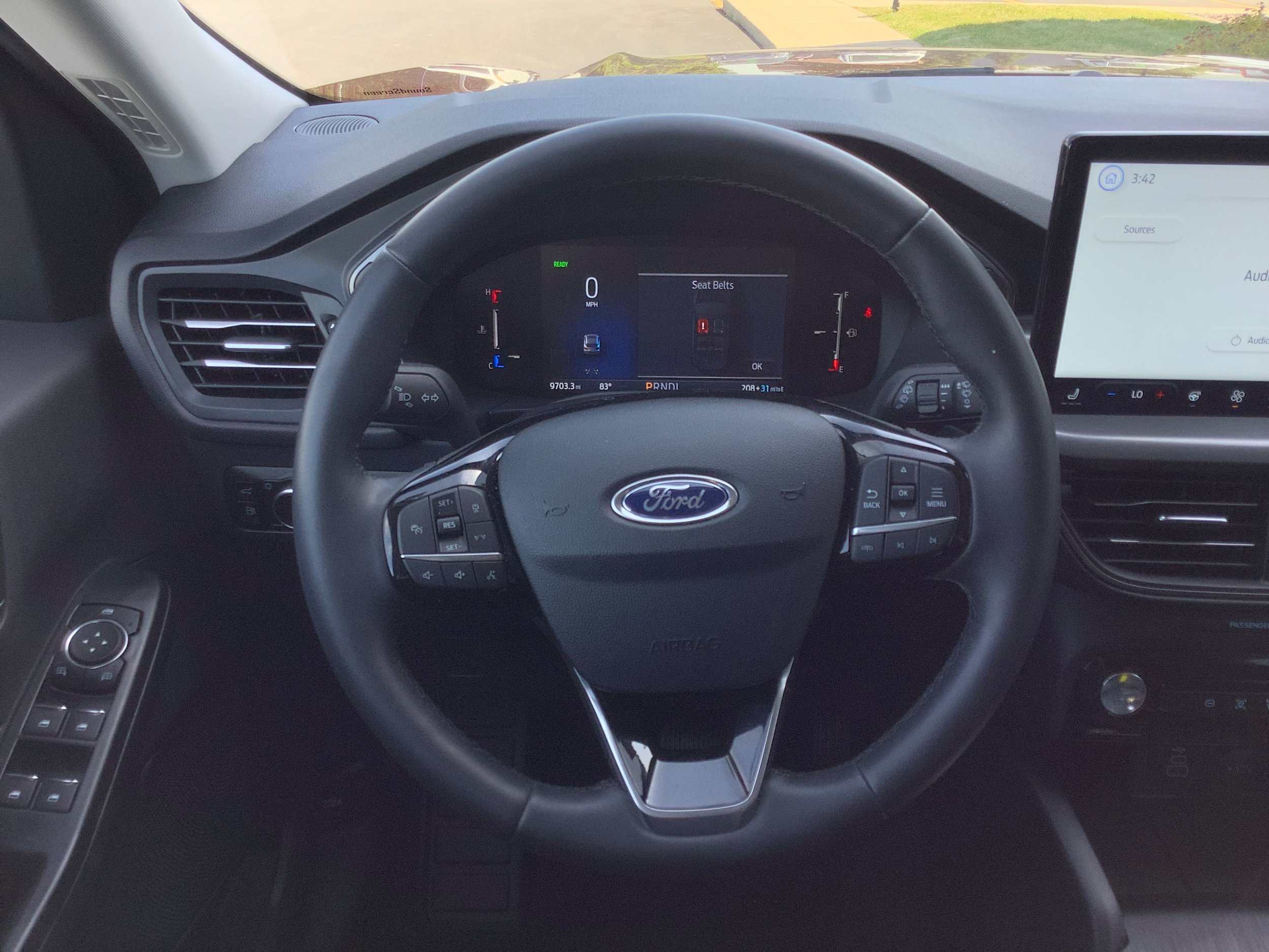 Certified 2025 Ford Escape SE FWD image 8