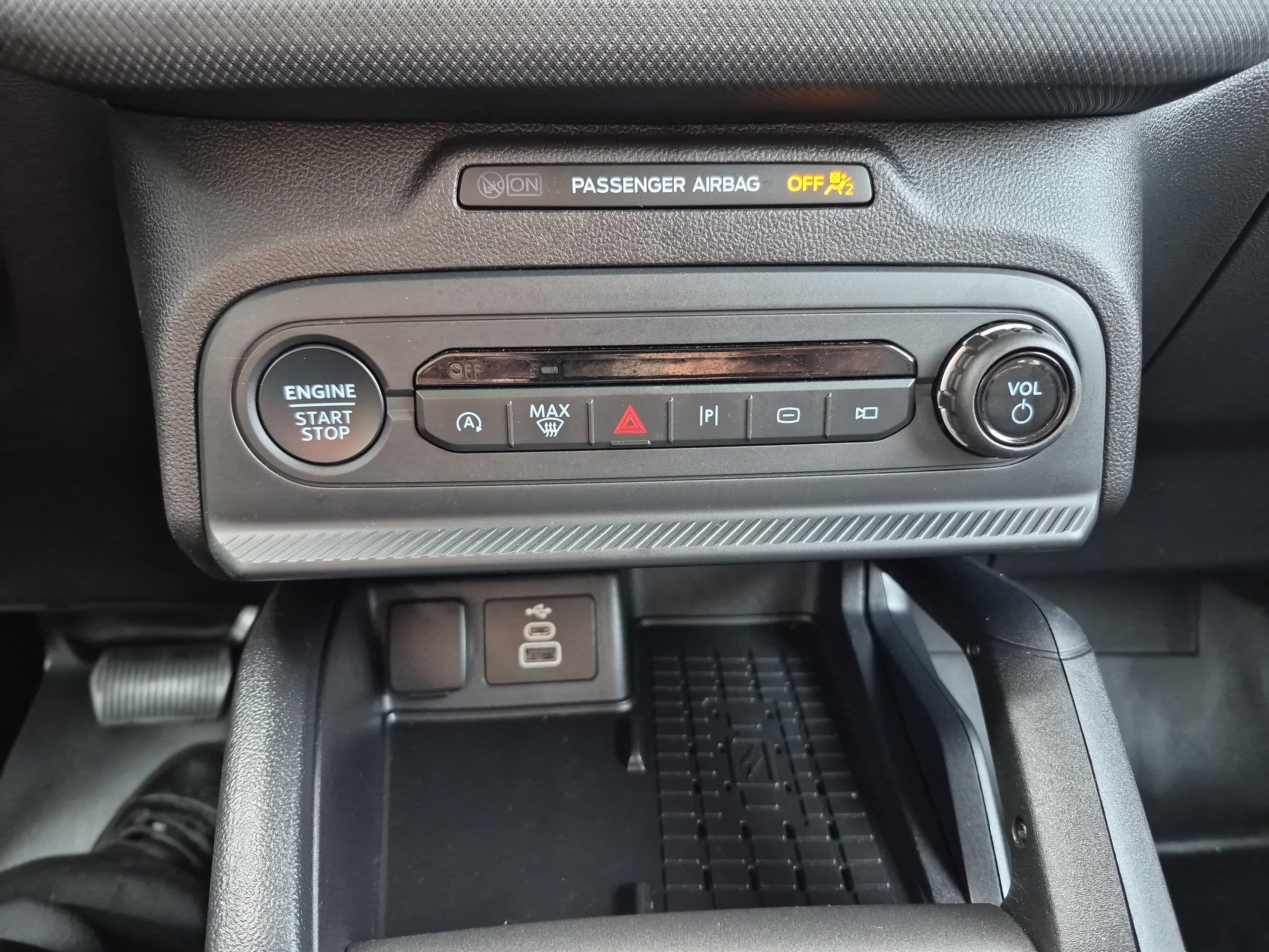 Certified 2025 Ford Bronco Sport Badlands AWD/4WD image 31