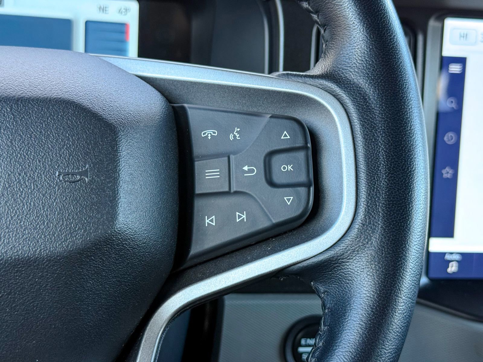 Certified 2022 Ford Bronco Badlands image 32