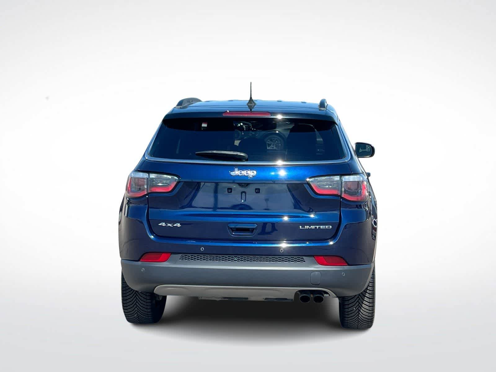 Used 2018 Jeep Compass Limited AWD/4WD image 7