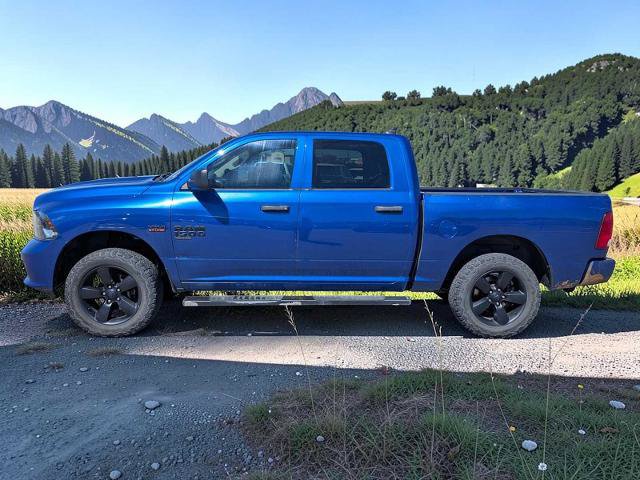 Used 2019 RAM 1500 Express w/ Express Value Package AWD/4WD image 3