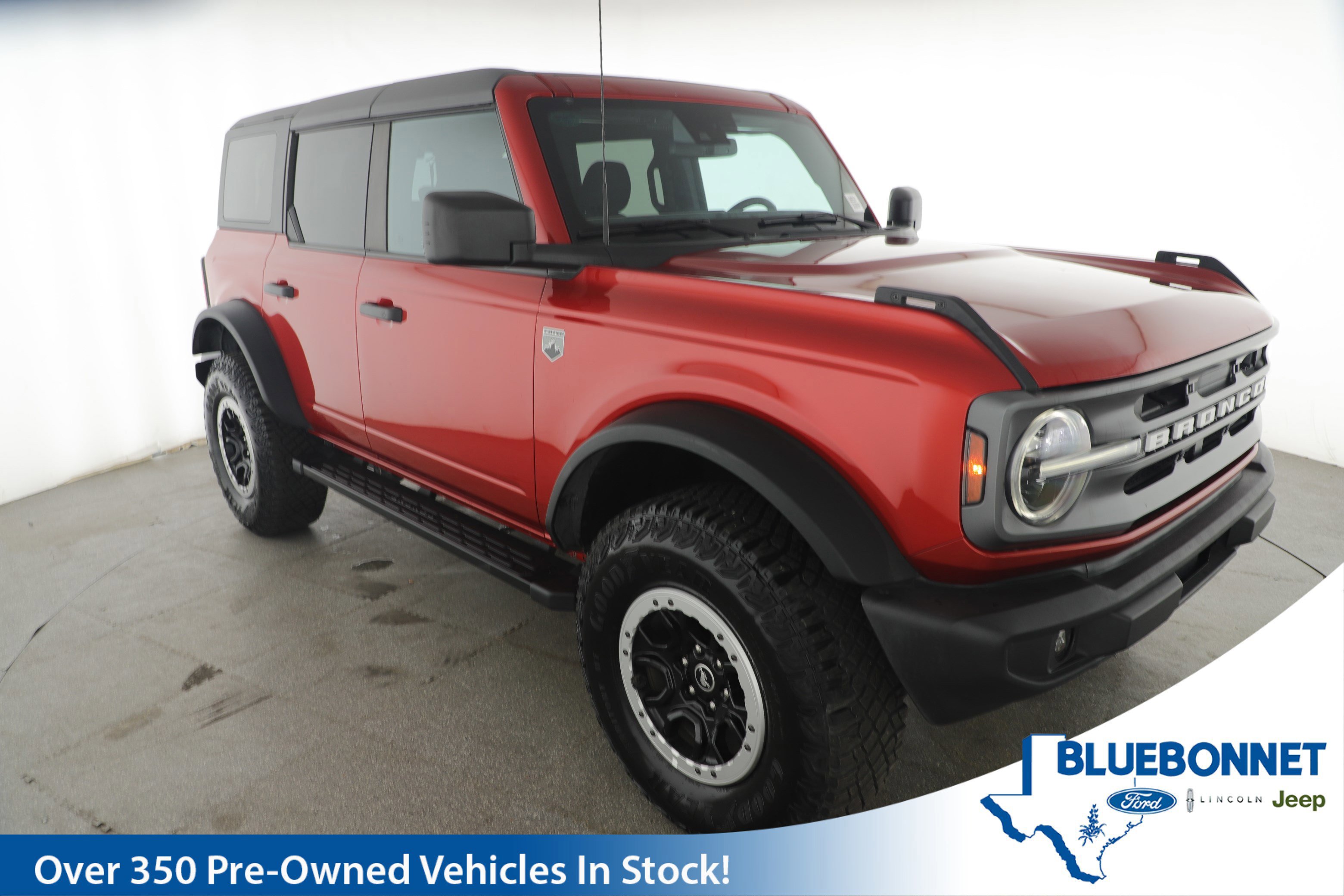 Certified 2023 Ford Bronco Big Bend w/ Sasquatch Package image 2