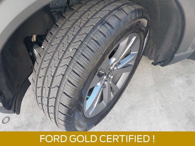 Certified 2022 Ford Explorer XLT w/ Equipment Group 202A AWD/4WD image 30