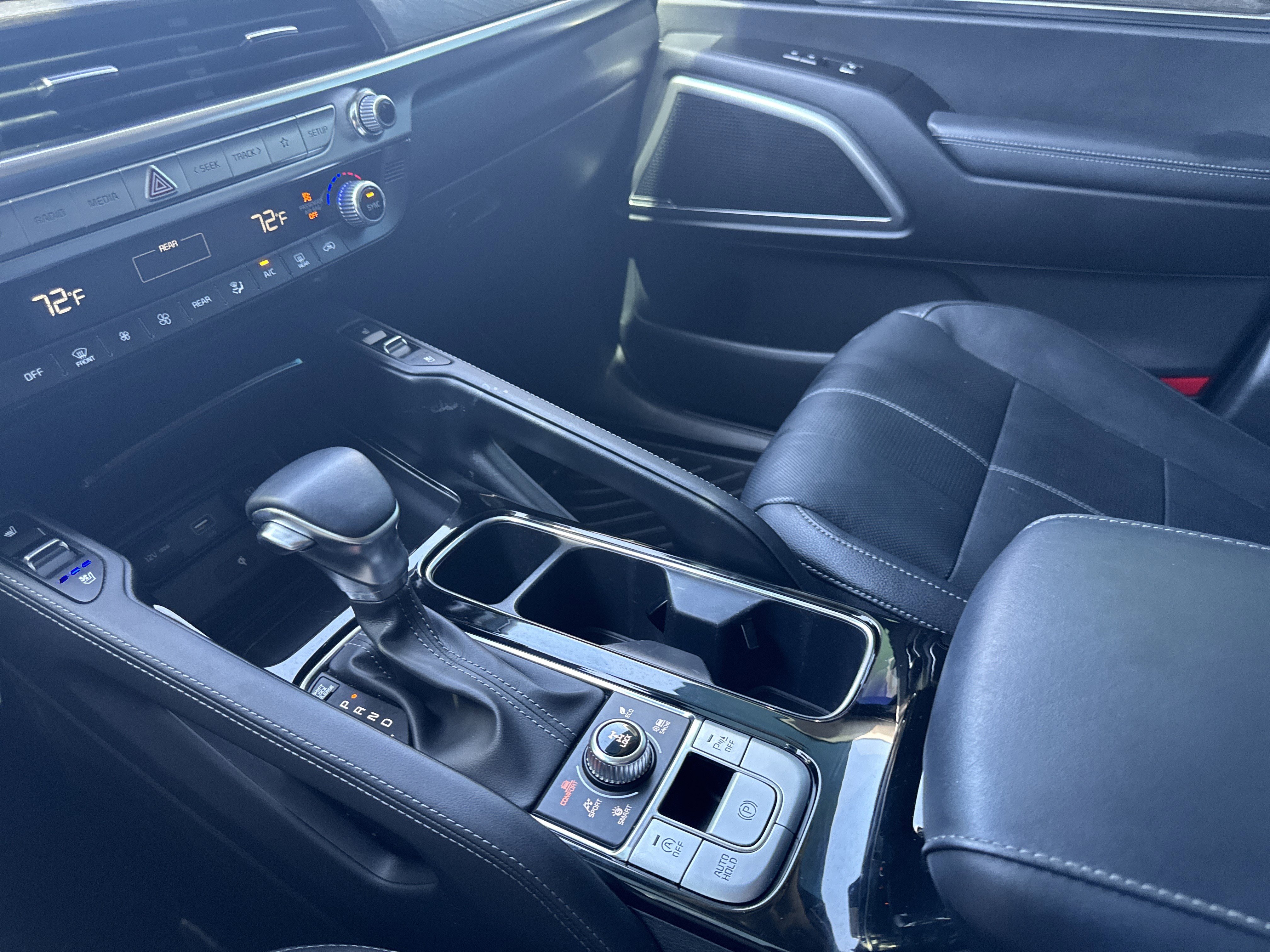 Used 2022 Kia Telluride EX w/ EX Premium Package image 36