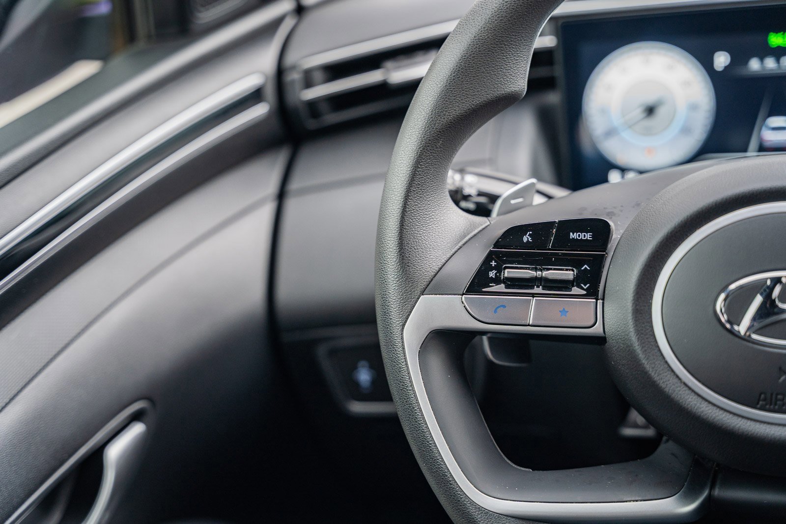 Used 2024 Hyundai Santa Cruz Night image 29