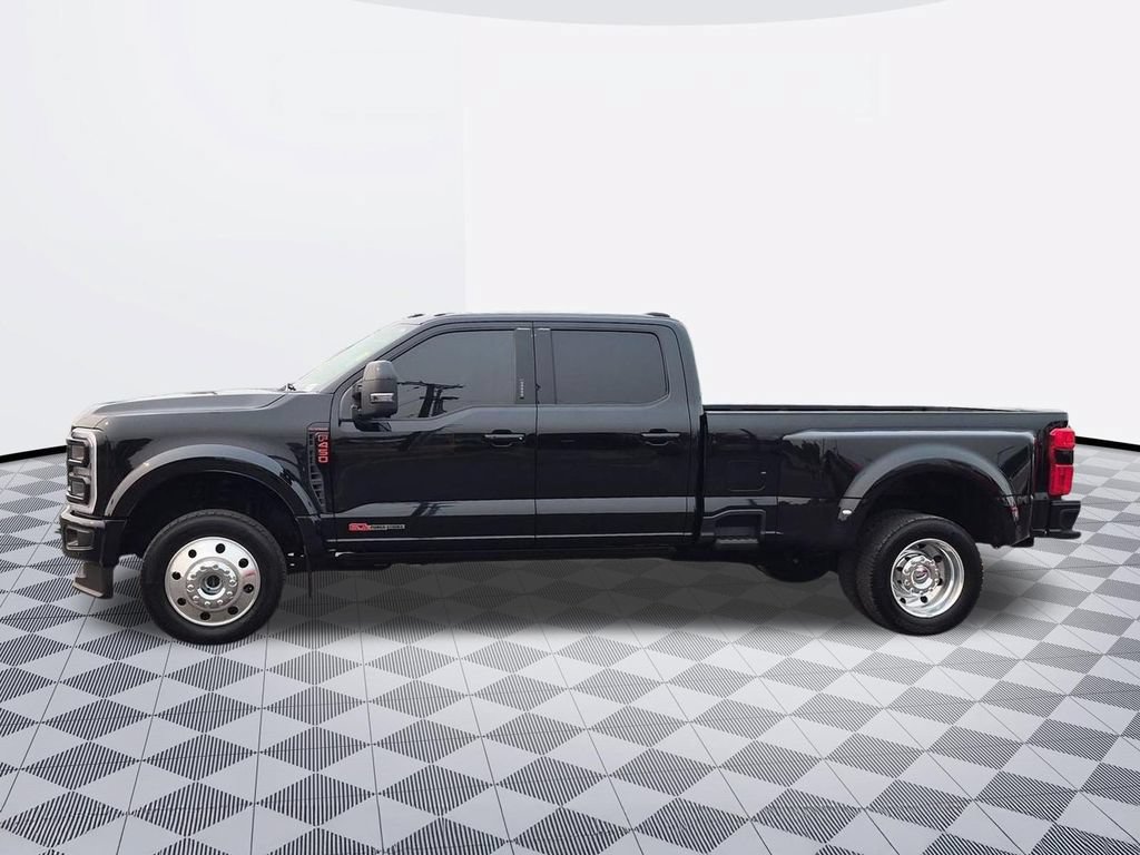 Certified 2026 Ford F450 Platinum w/ FX4 Off-Road Package AWD/4WD image 2