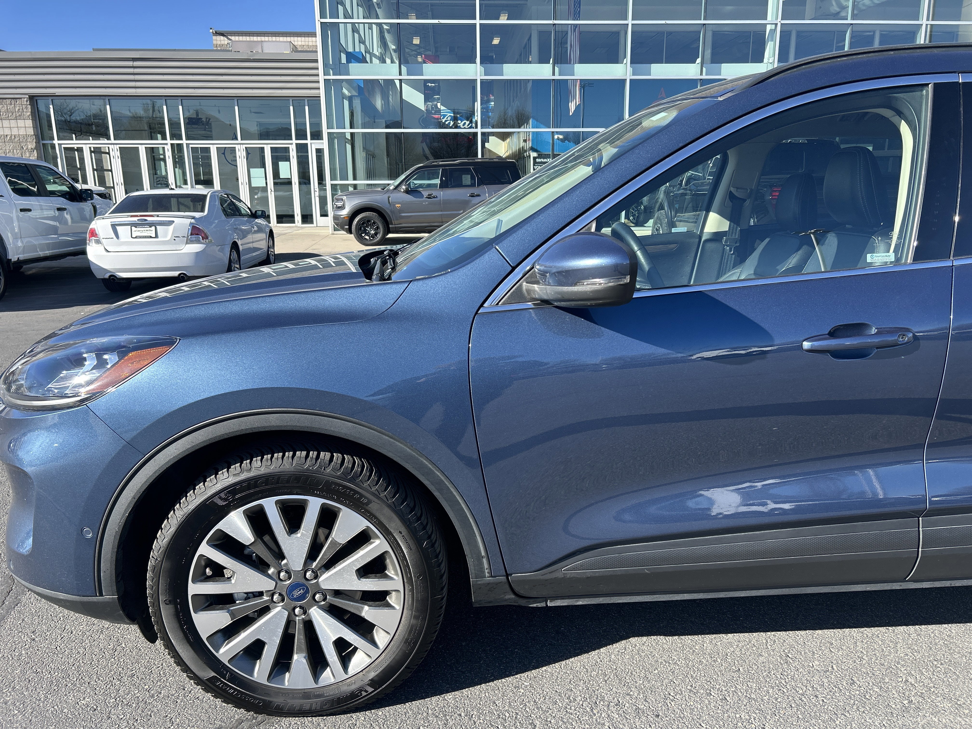 Certified 2020 Ford Escape Titanium w/ Titanium Premium Package 2.0 image 9