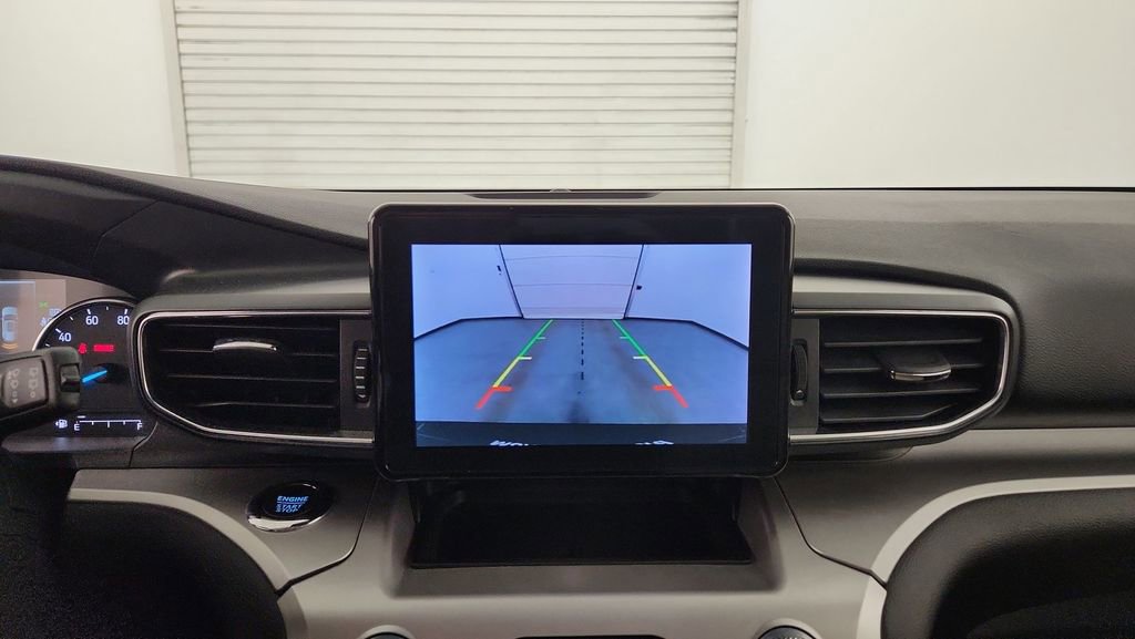 Certified 2022 Ford Explorer XLT w/ Equipment Group 202A image 29