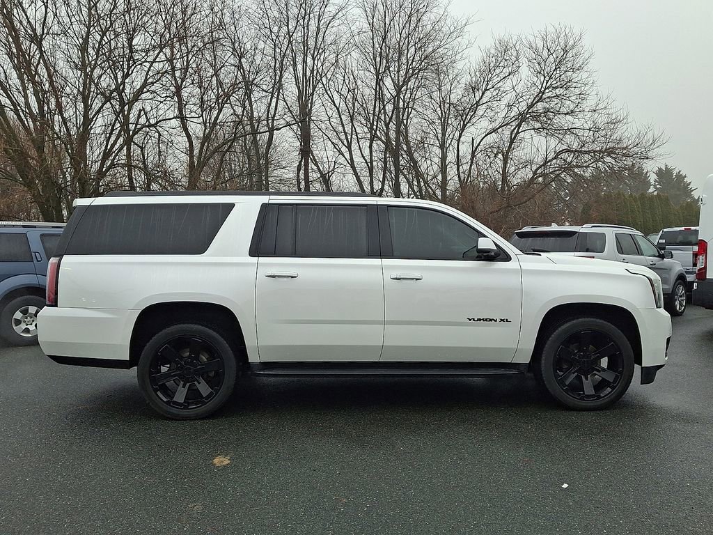 Used 2019 GMC Yukon XL SLT w/ Graphite Performance Edition image 7