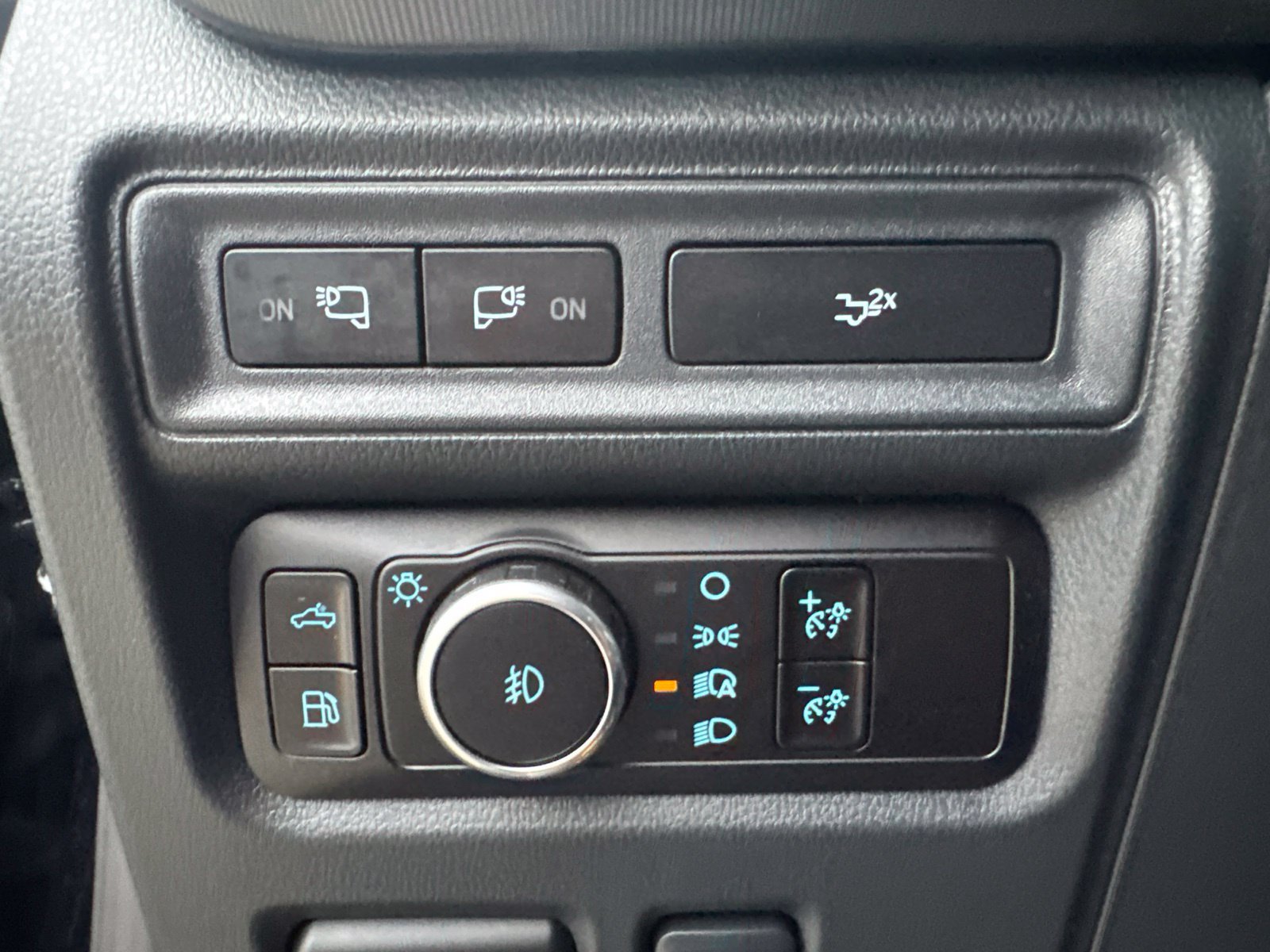 Certified 2024 Ford F150 Lariat AWD/4WD image 15