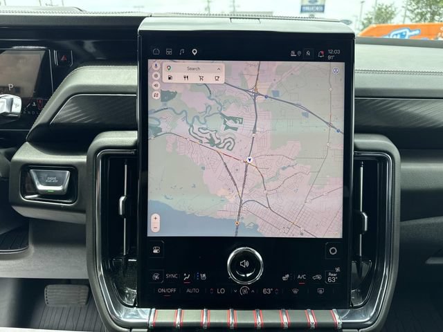 Used 2025 GMC Yukon AT4 w/ AT4 Premium Package AWD/4WD image 24