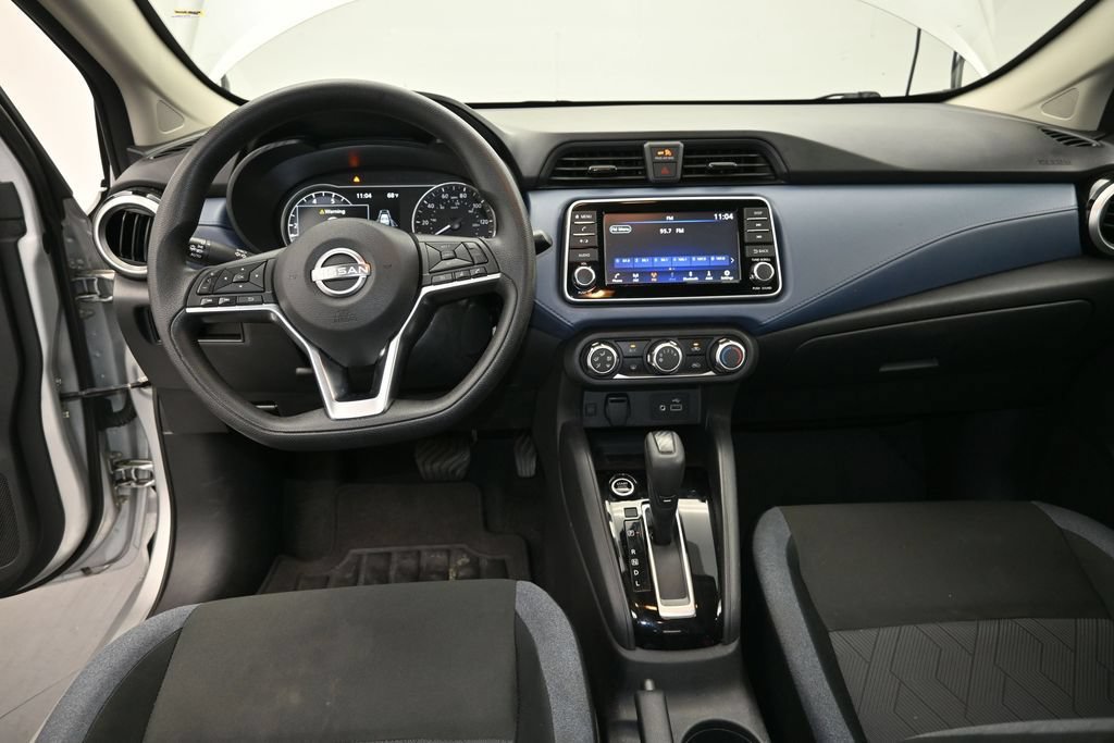 Used 2025 Nissan Versa SV FWD image 19